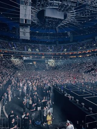 @djwich v O2 byl specialni vecer. Videt 80% CZ/SK sceny na jedny stagi je vec, ktera se nedeje uplne casto. Vlastne temer...